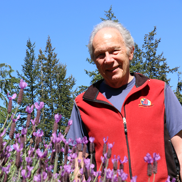 Blog as Classroom—Retired Professor Urges Us to Look Deeply into Nature